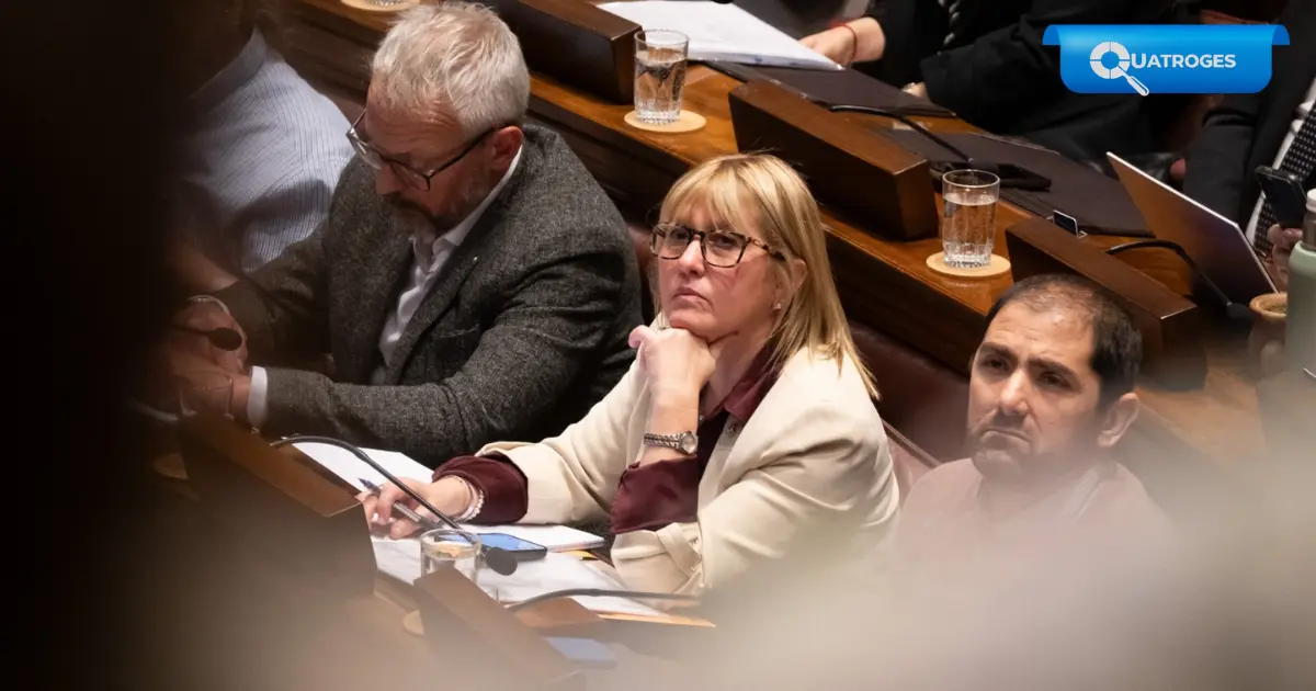 Lustemberg vuelve al Parlamento y el Partido Nacional pide su renuncia.