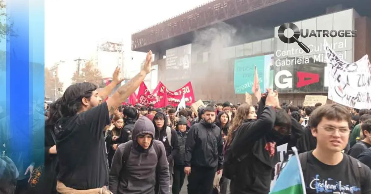 Estudiantes y docentes marcharon en Chile contra los recortes y la respuesta fue represión policial