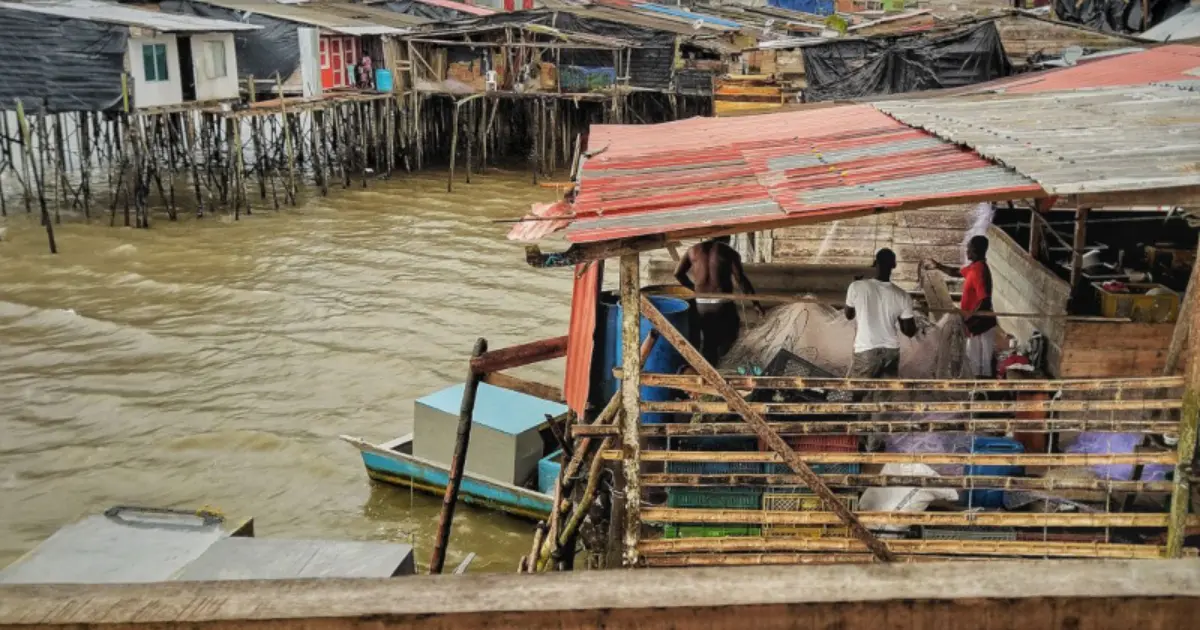 Buenaventura: el terremoto derrumba también la protección de miles de niños