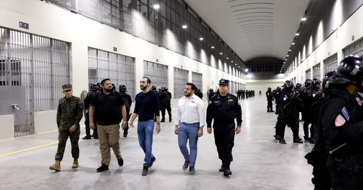 Promoción política del miedo y la frustración
